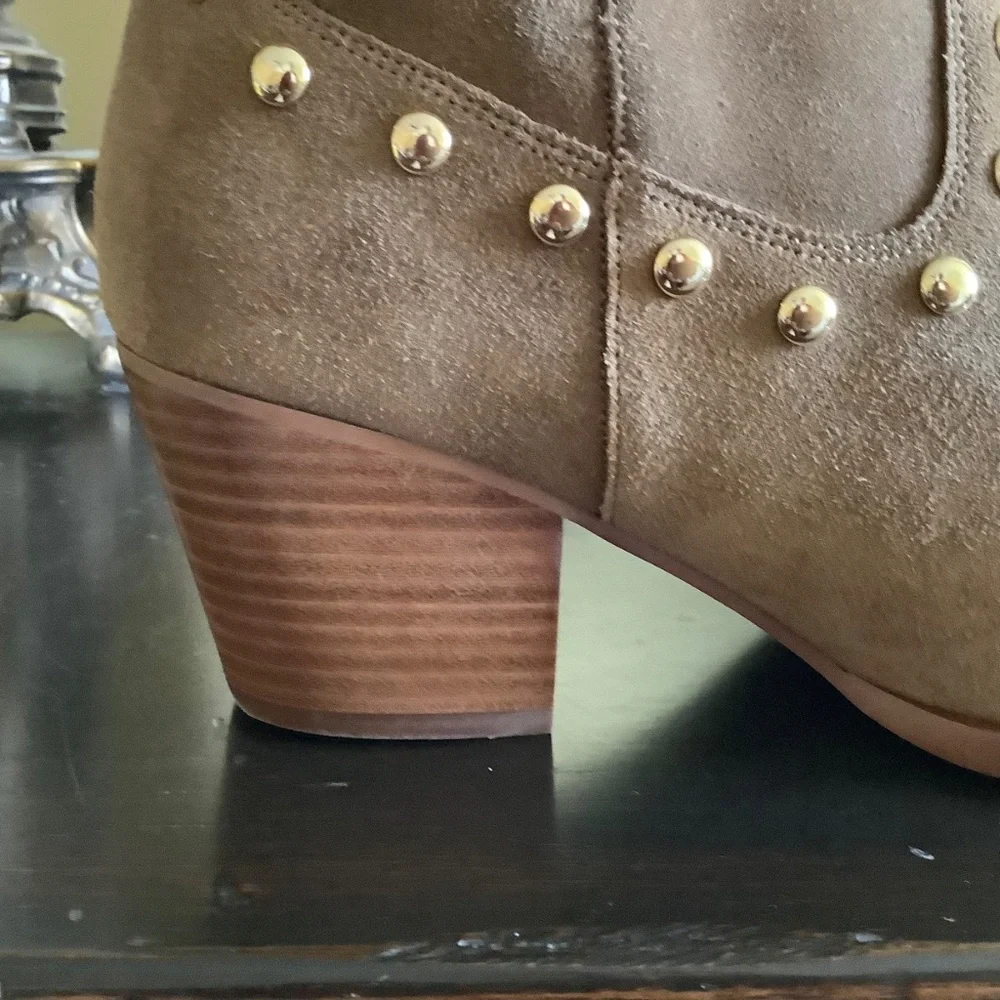 Coach Pauline Suede Bootie Western Style Coconut SZ 9 NWOT